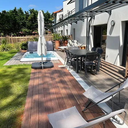 Golfaozean Apartment *